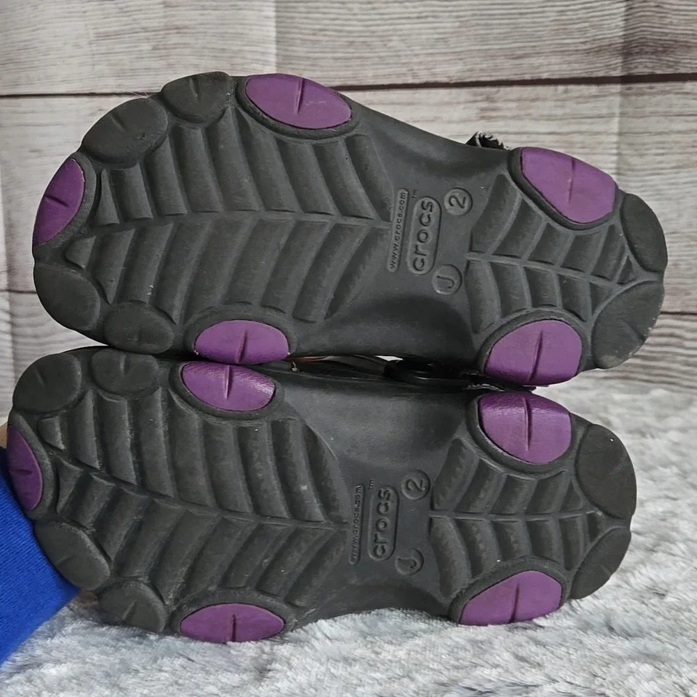 CROCS Black Panther Style, Kids Size 2, Great Condition